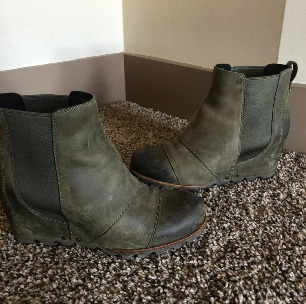 Sorel Lea Wedge Sz 9 Peatmoss Green RARE